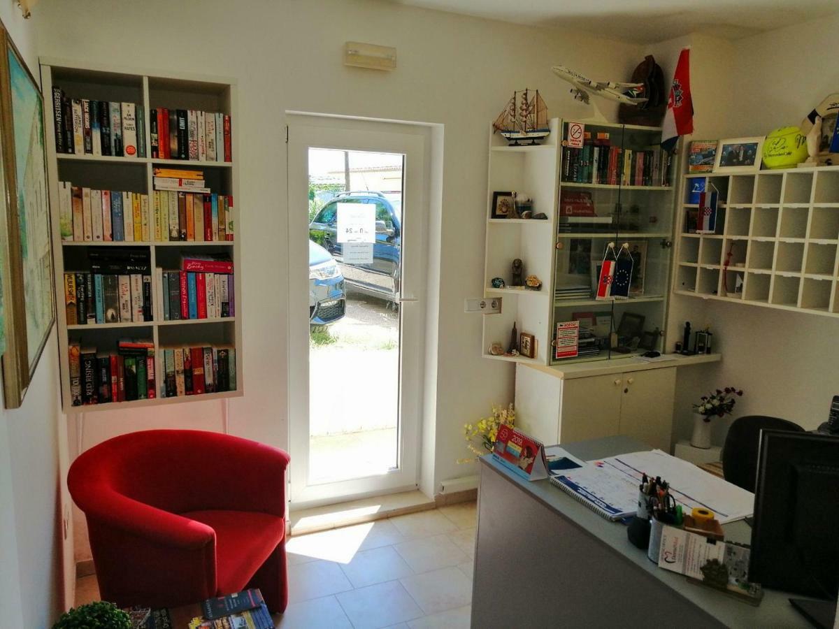 Apartments Villa Jadranka Marusici  Εξωτερικό φωτογραφία